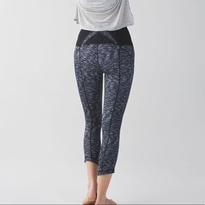 New Lululemon Exquisite Crops Tummy Control